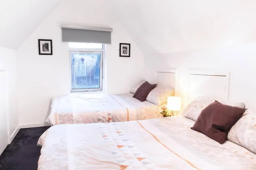 Apartment Up To 9 Close To Centre, Big Tv And Wifi Cardiff Storbritannien