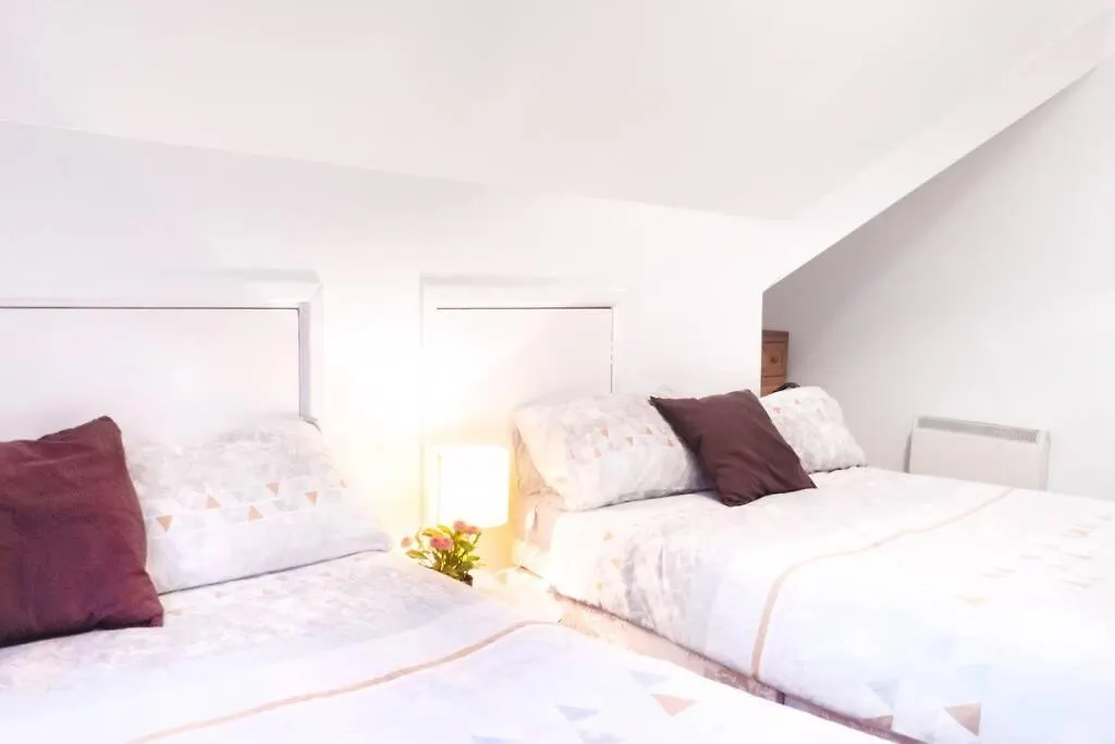 Apartment Up To 9 Close To Centre, Big Tv And Wifi Cardiff 0*,